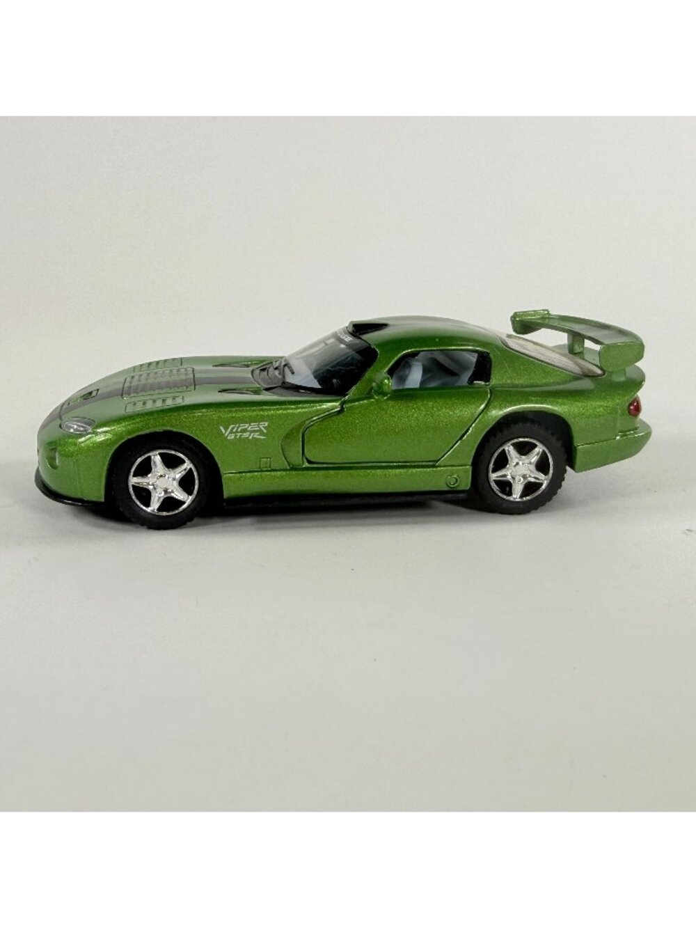Kinsmart Dodge Viper GTS-R 1/36 Diecast Model Car Green & Black Stripes
